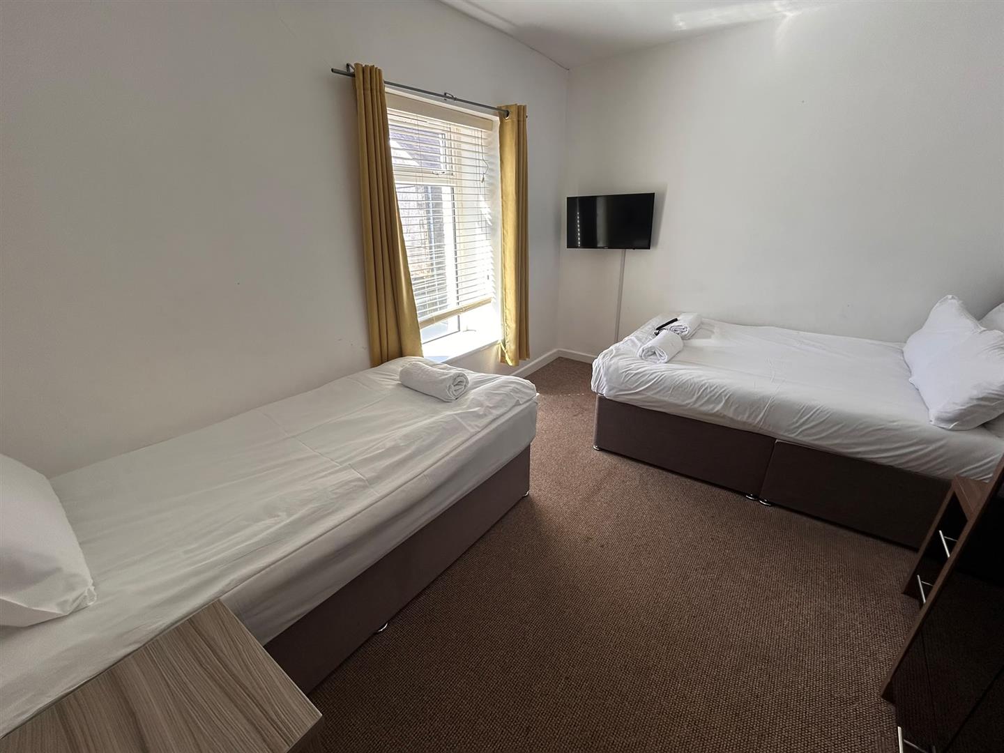 Green Street, Morriston, Swansea, SA6 8DE